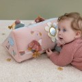miękka poduszeczka dla niemowlaka do zabawy na brzuszku
