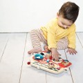 Drewniana tablica manipulacyjna Wóz strażacki Nosorożec Marius 9 m+ Lilliputiens bezpieczne farby