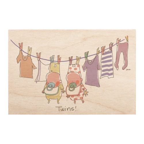 Drewniana kartka z okazji narodzin dzieci Twins in clothes / Miwoodo
