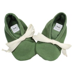 Kapcie niemowlęce wiązane zielone