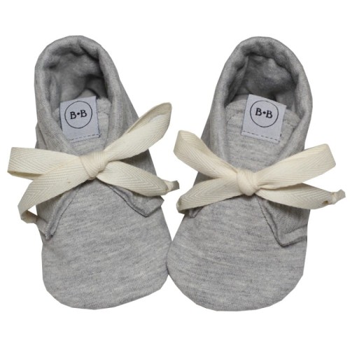 kapcie niemowlęce wiązane szare